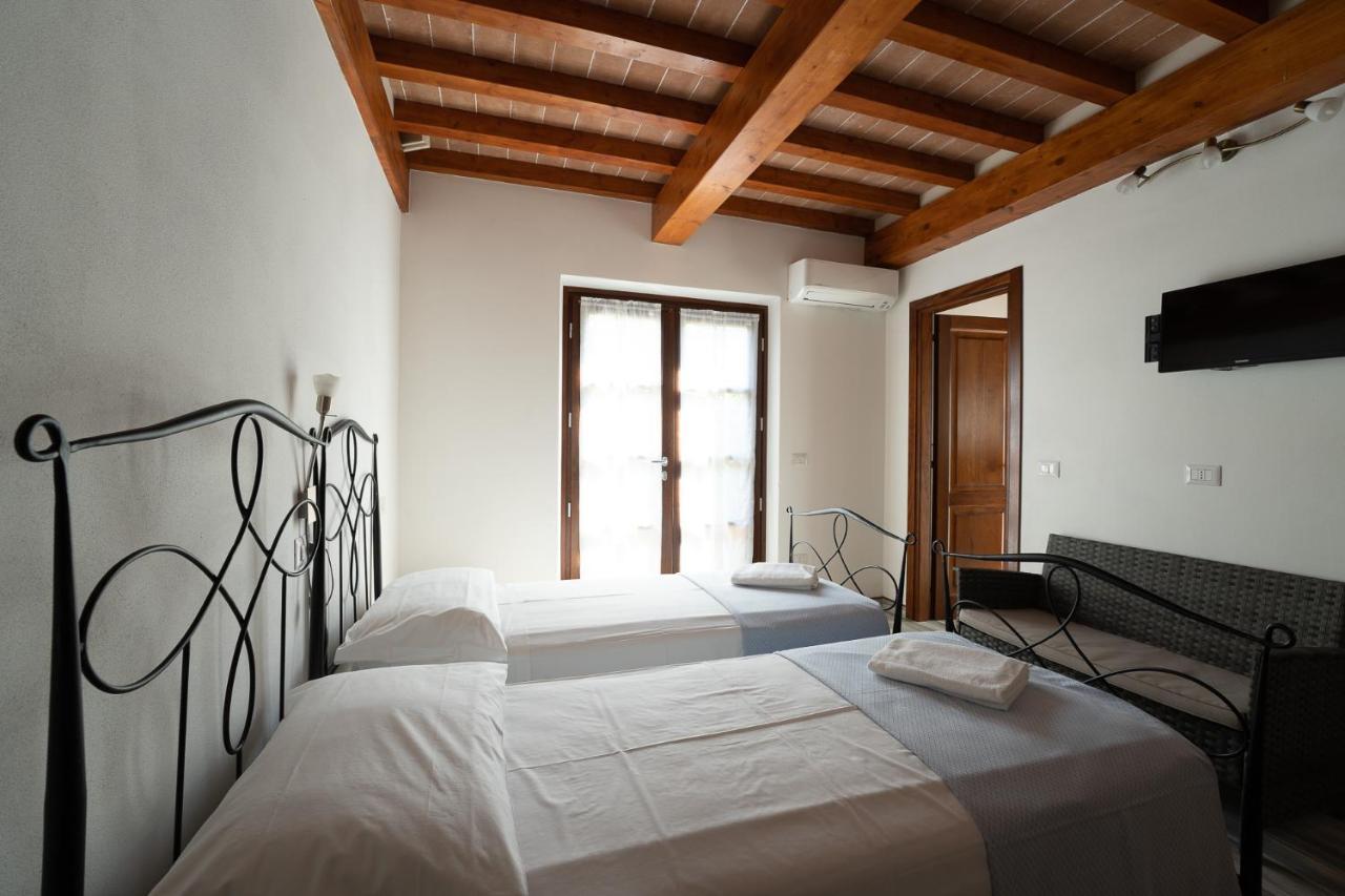 Hotel Delfino Прокио Екстериор снимка