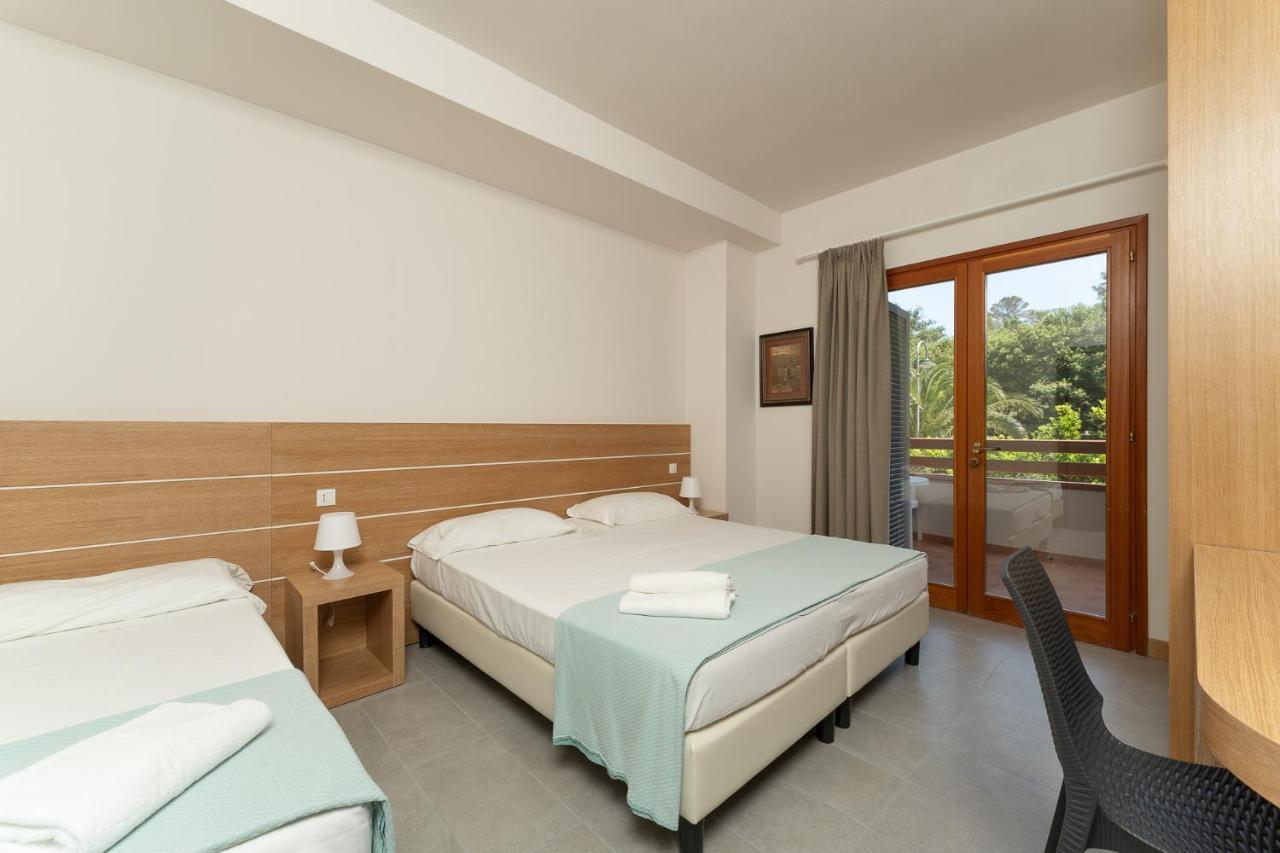 Hotel Delfino Прокио Екстериор снимка